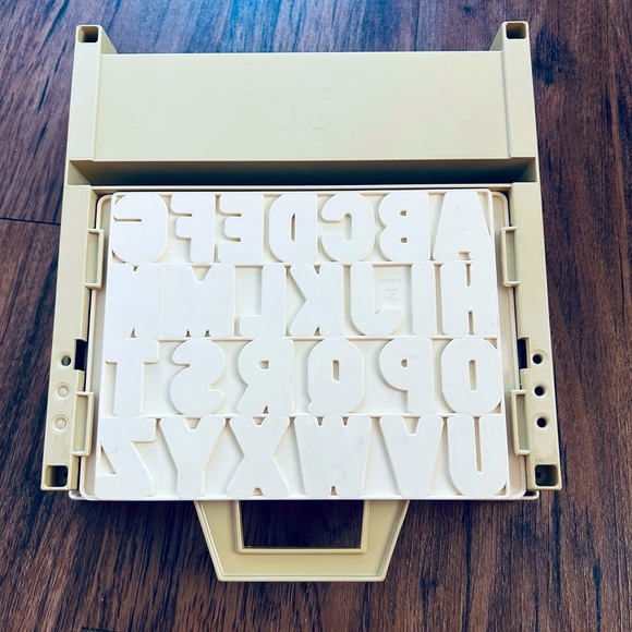 Vintage 1972 Fisher-Price School Days Desk - Picture 15 of 16